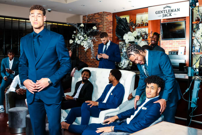 MB 03-04 Mavs Ball-8215